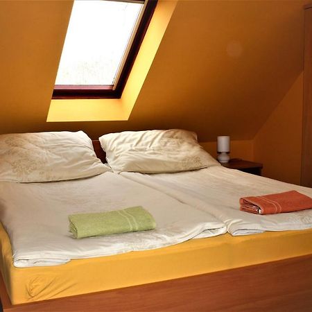 Nexus Vendeghaz Szeged Aparthotel Buitenkant foto